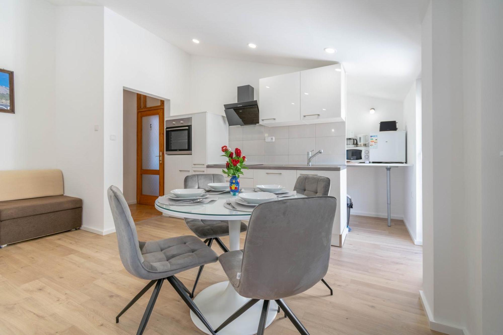 Apartment Kristina Dujmovic Baška Voda Pokoj fotografie